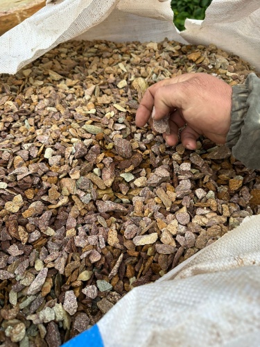 Златолит персиковый декоративная каменная крошка купить в Рязанской области