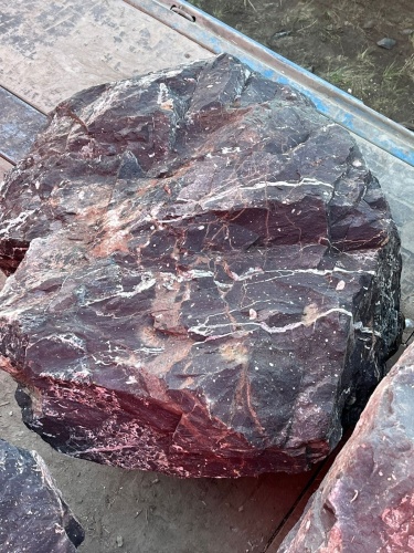 Камни для ландшафтного дизайна красно-фиолетовые 10-60 килограмм купить в Рязанской области