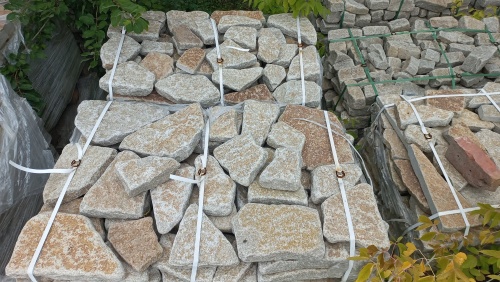 Плитняк гранитный галтованный купить в Рязанской области