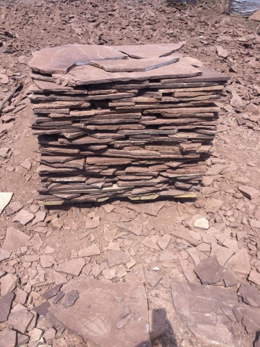 Плитняк лемезит бордовый для цоколя 1,5-2 см купить в Рязанской области