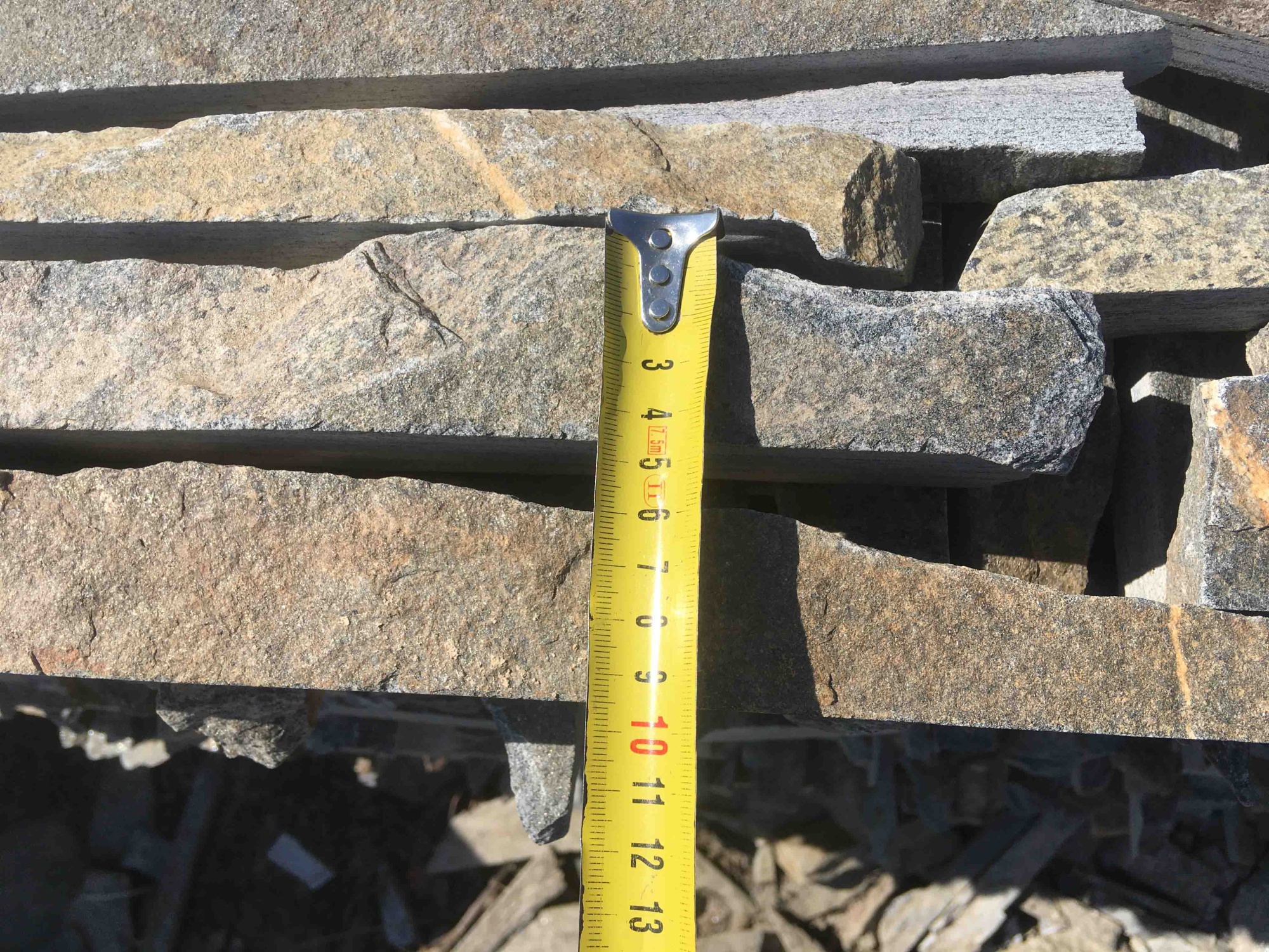 Горбушка златолит мультиколор для облицовки купить в Рязанской области