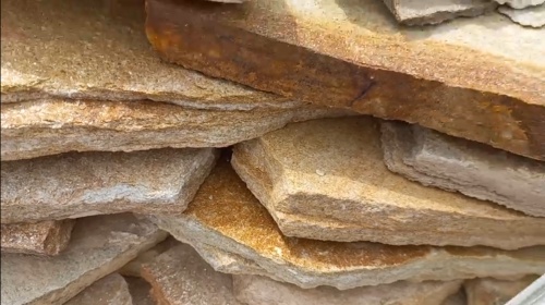 Плитняк златолит жёлтый золотистый для отмостки купить в Рязанской области