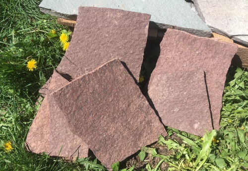 Плитняк лемезит бордовый для цоколя 1,5-2 см купить в Рязанской области