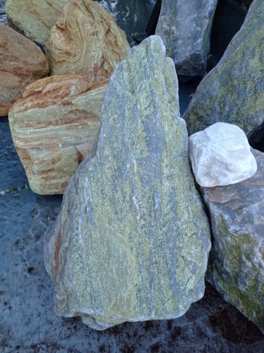 Златолит жёлтый, жёлто-зелёный глыбки и валуны для ланшафтного дизайна купить в Рязанской области