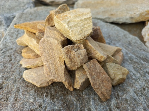 Златолит жёлтый декоративная каменная крошка купить в Рязанской области