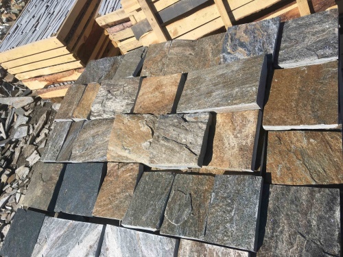 Плитка пилёная златолит Уральский для цоколя, отмостки купить в Рязанской области