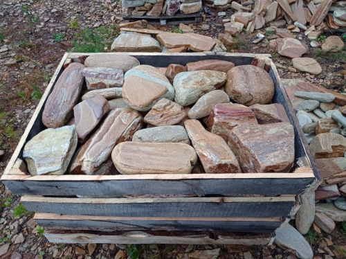 Златолит жёлтый, жёлто-зелёный глыбки и валуны для ланшафтного дизайна купить в Рязанской области