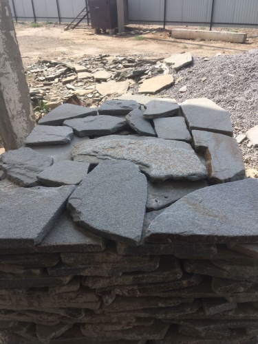 Златолит серебристый галтованный для лестниц купить в Рязанской области